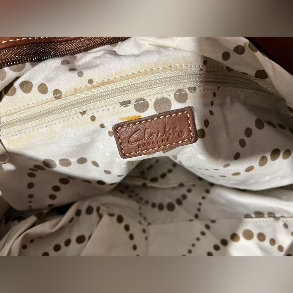 Clark’s England Soft Brown Leather Hobo Handbag/Shoulder Bag - Picture 13 of 16